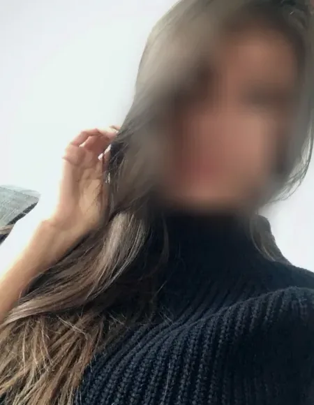 Alba, 32 años