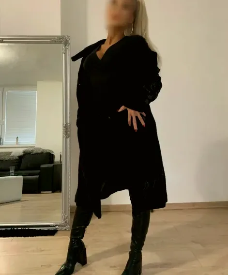 Amparo, 24 años