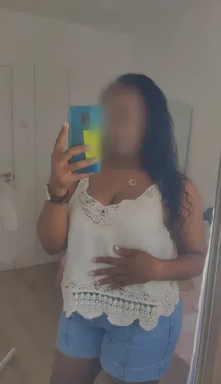Aroa, 34 años