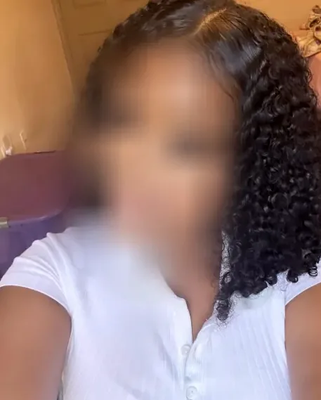Nawal, 20 años